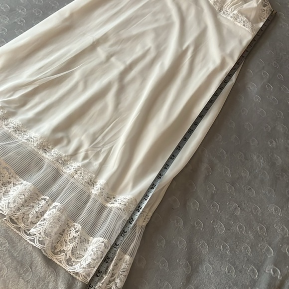 Vintage Betty Ray Chemise Full Slip White Nylon Size S‎ - Picture 14 of 14